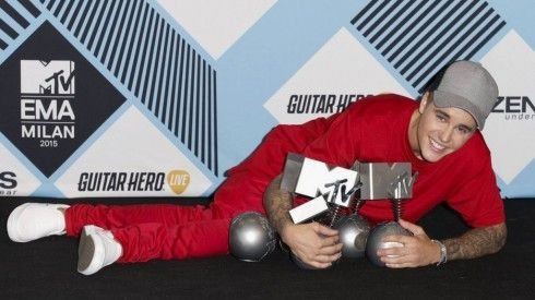 Singer Justin Bieber won big at the MTV EMAs 0